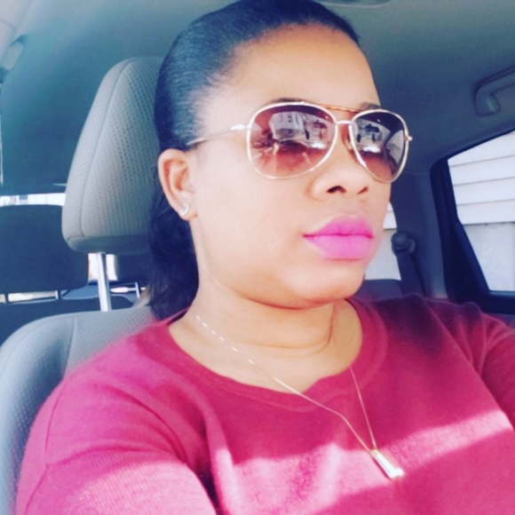 Meet your Posher, Natalie - Picture 1 of 1